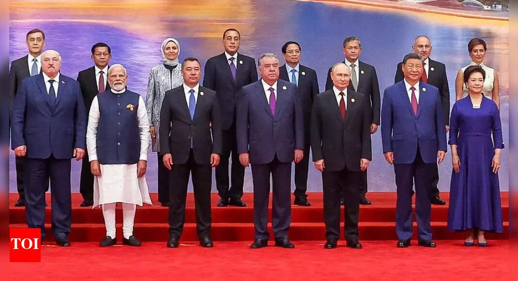 sco-summit:-bilateral-with-putin,-plenary-address-–-pm-modi’s-agenda-on-day-2