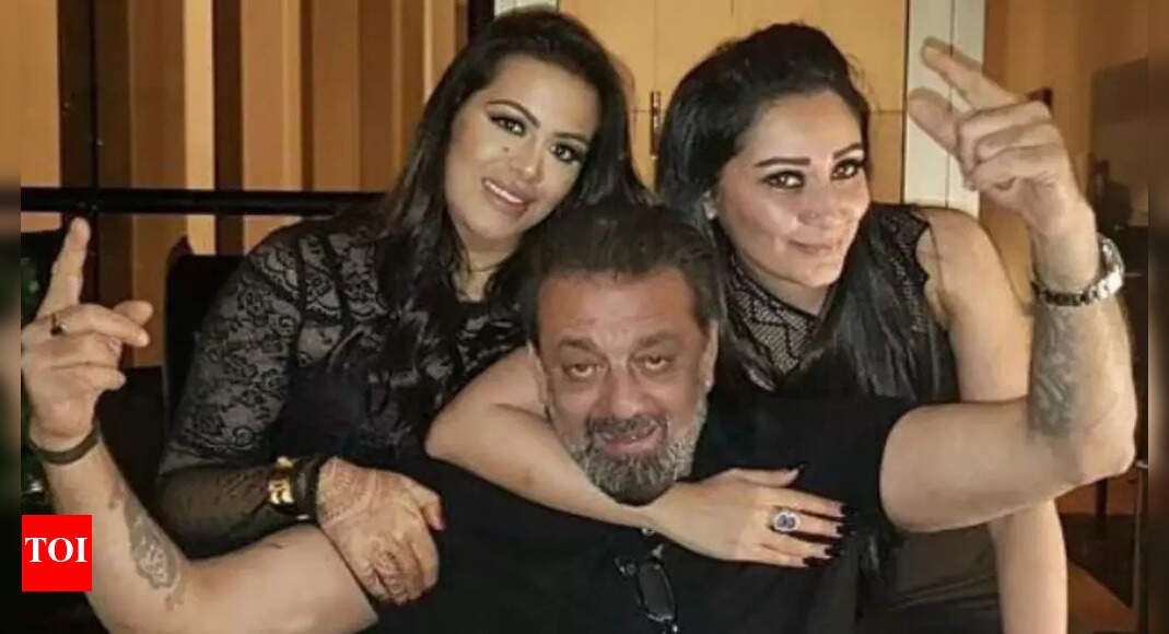 when-sanjay-dutt’s-daughter-trishala-dutt-opened-up-about-coping-with-his-jail-term:-‘people-expected-me-to-cry-publicly’