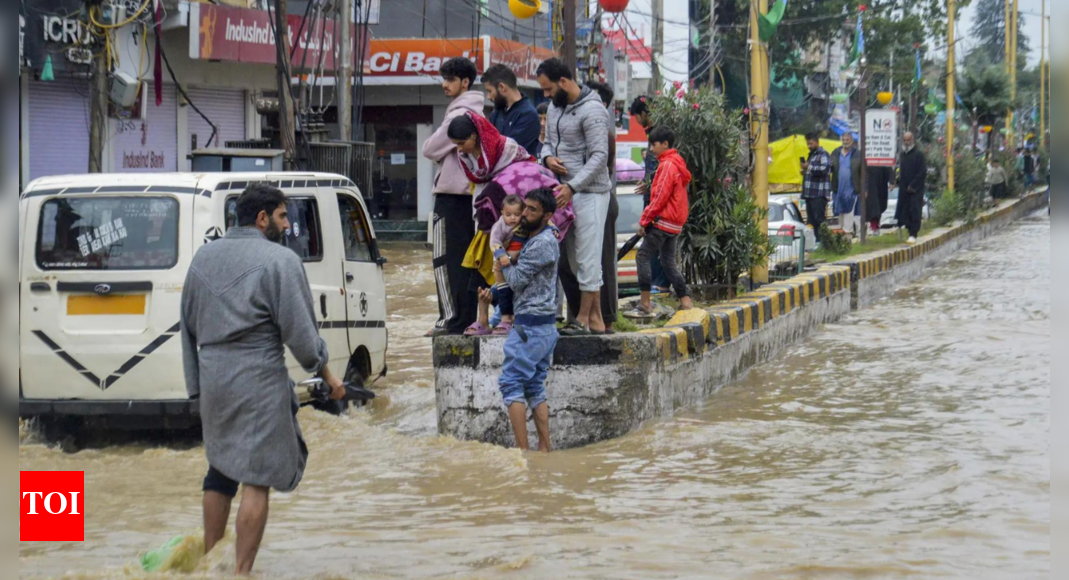 delhi-rains:-spicejet-issues-advisory;-urges-passengers-to-check-flight-status