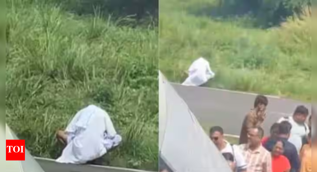 runway-relief?-man-in-kurta-pajama-squats-to-pee-next-to-aircraft;-pilot’s-viral-video-divides-internet