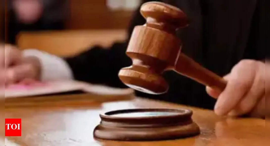 citing-report-on-custodial-deaths,-sc-directs-pil-on-‘lack-of-cctv-in-police-stations’