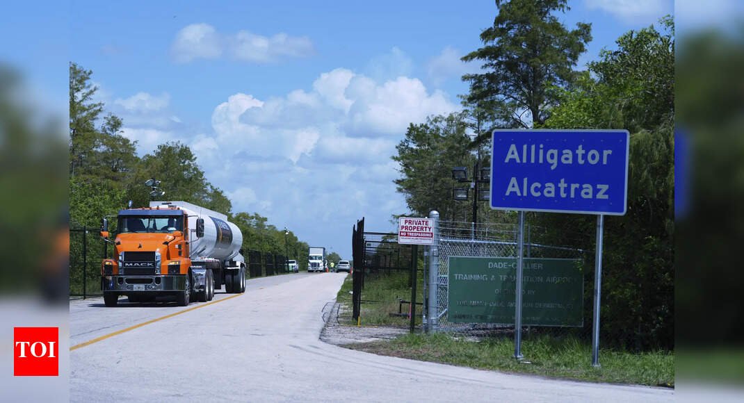 ‘alligator-alcatraz’-case:-us-court-allows-florida-detention-centre-to-run;-reverses-order