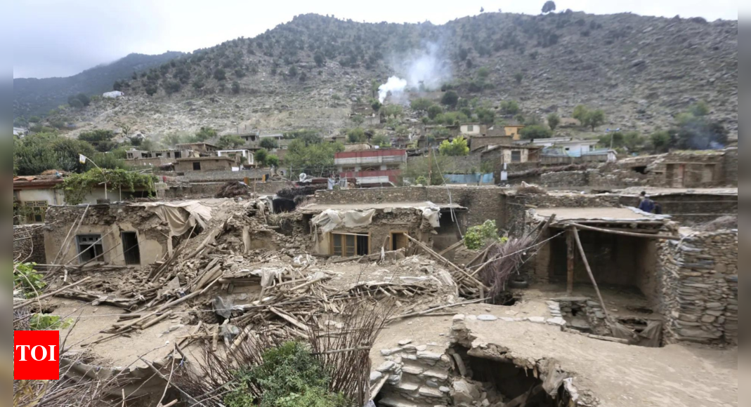 series-of-earthquakes-hit-afghanistan-days-after-quake-killed-over-2,000