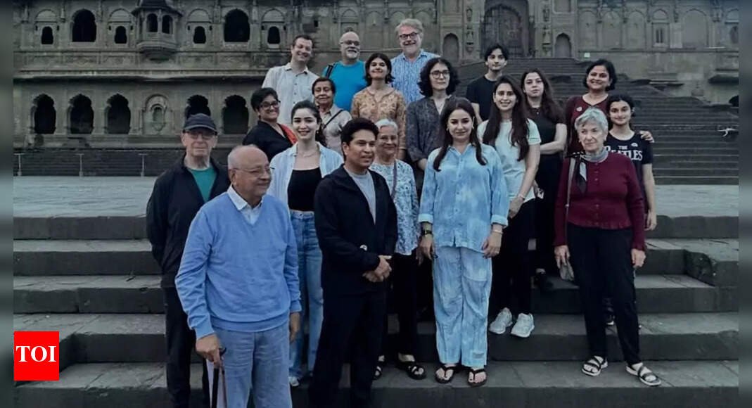 photos-out!-no-arjun?-saaniya-chandhok-spotted-on-tendulkar-family’s-trip-to-maheshwar