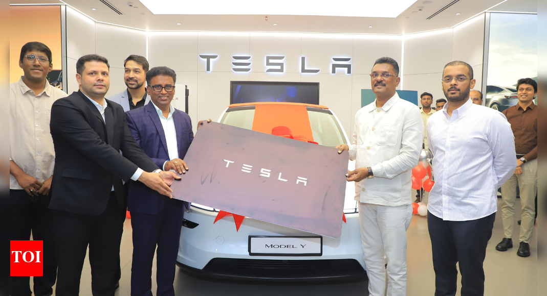 maharashtra-minister-becomes-1st-tesla-owner:-pratak-sarnaik-takes-‘y’-model-home