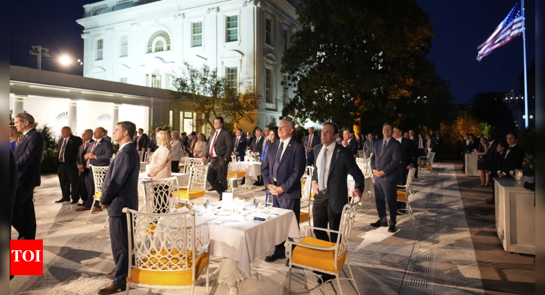 ‘hottest-place-to-be’:-trump-unveils-renovated-rose-garden-club
