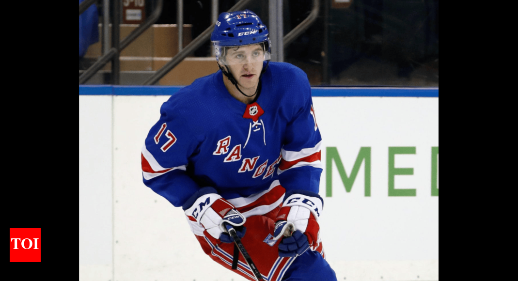 kevin-rooney-returns-to-new-jersey-devils-on-professional-tryout-after-career-year-with-calgary-flames