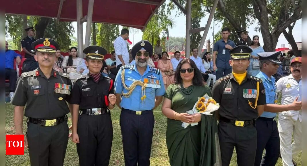hoshiarpur’s-lt-parul-dhadwal-carries-forward-five-generations-of-military-legacy
