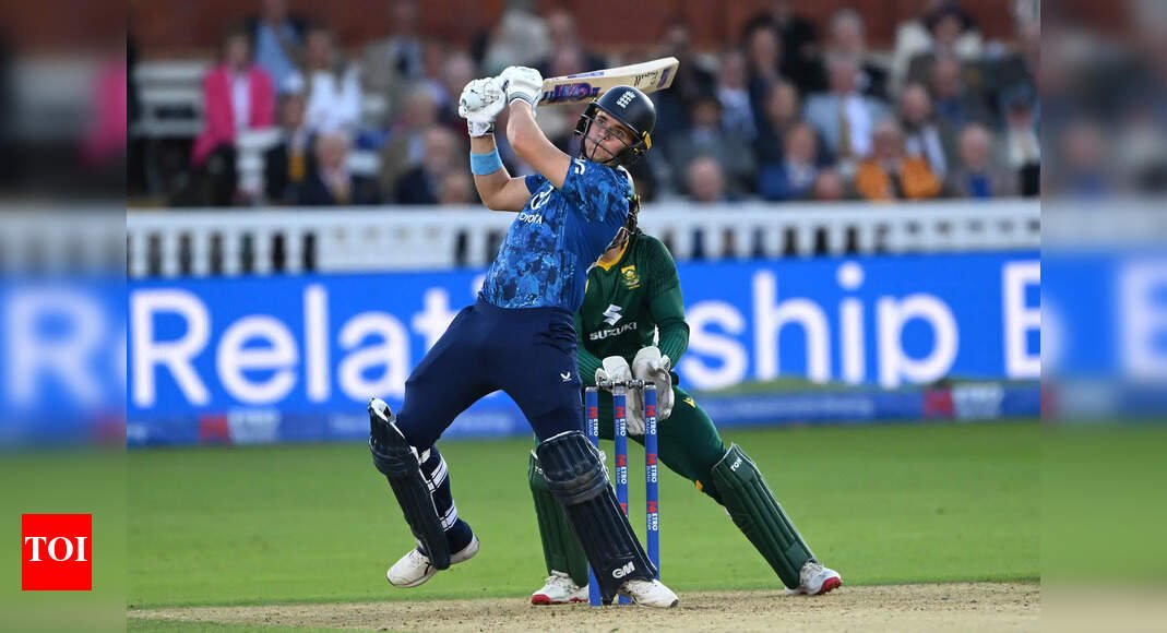 ‘hopefully-i-can-do-it-for-a-long-time’:-rcb-all-rounder-reflects-on-debut-and-busy-summer-ahead