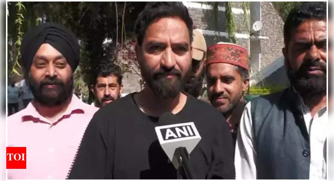j&k’s-aap-mla-malik-jailed-under-psa;-political-parties-decry-psa-action