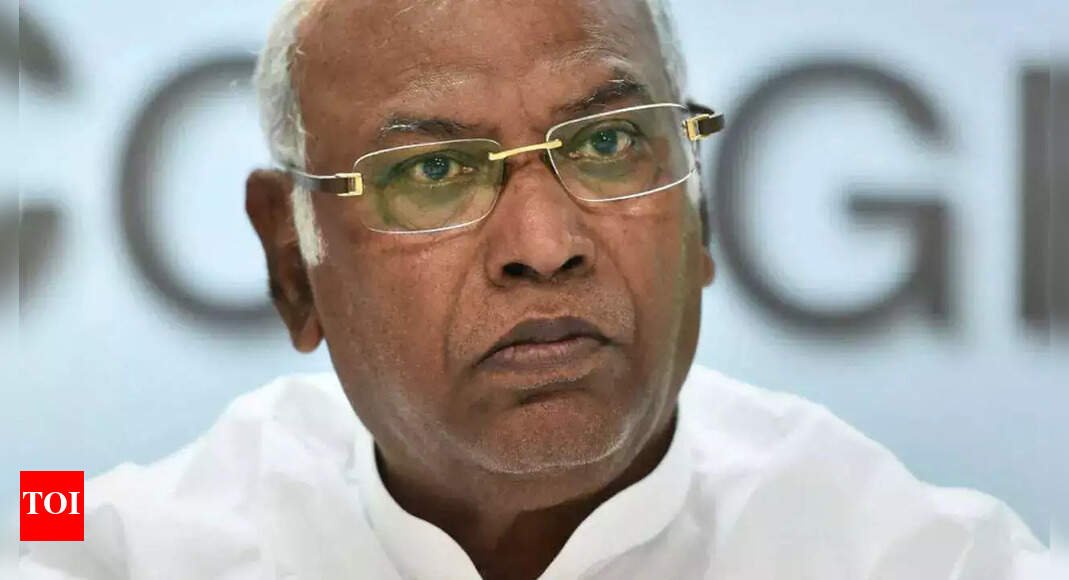 kharge-chides-farmer-hit-by-flood,-bjp-says-conduct-‘arrogant’