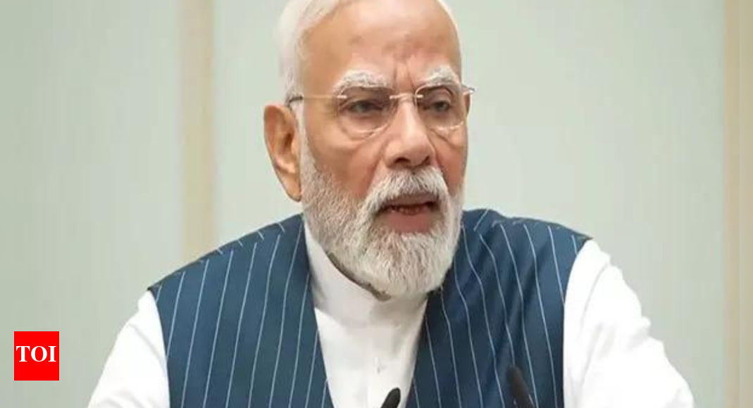 watch:-pm-modi-conducts-aerial-survey-in-flood-hit-himachal;-to-visit-punjab-next
