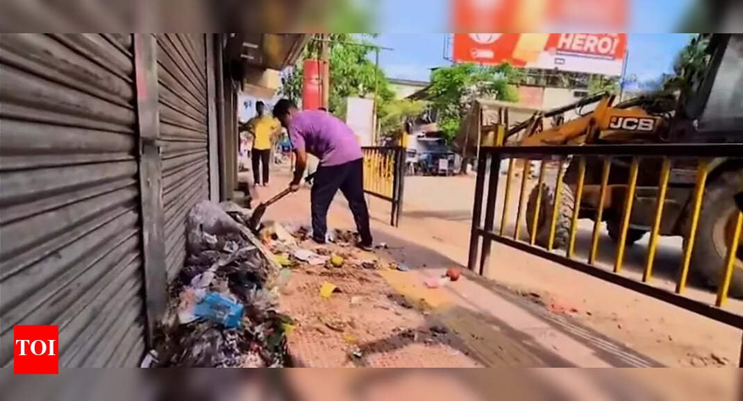 tinsukia-municipal-workers-take-innovative-action-against-illegal-dumping-by-returning-waste-to-offending-shop