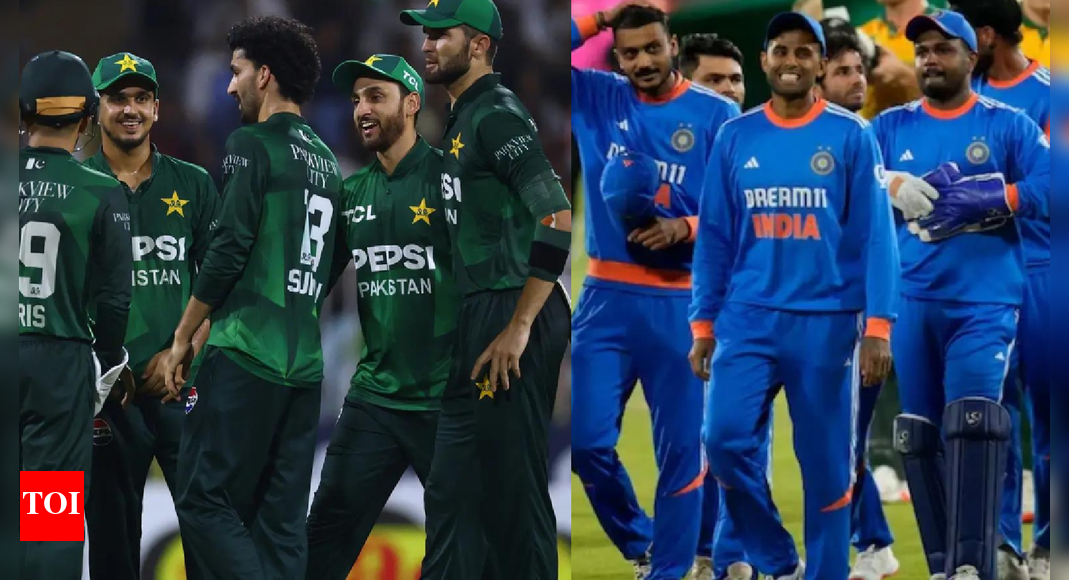 shocking!-india-vs-pak-tickets-still-not-sold-out;-premium-seats-cost-rs-2.5-lakh