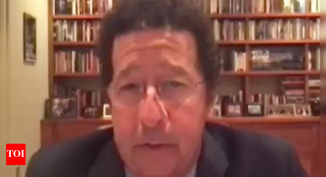 ‘oil-weapon-not-quite-tool-of-leverage’:-expert-critiques-donald-trump’s-india-tariffs;-calls-policy-‘hypocritical’