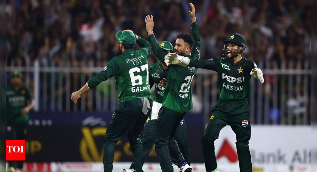 asia-cup:-pak-bowlers-earn-rankings-boost,-make-big-jumps-in-latest-icc-list