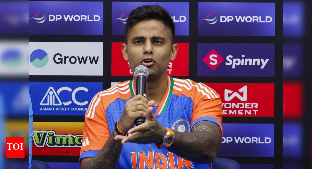 asia-cup:-‘paki-captain-can-win’-–-sky-warned-of-‘banana-peel’
