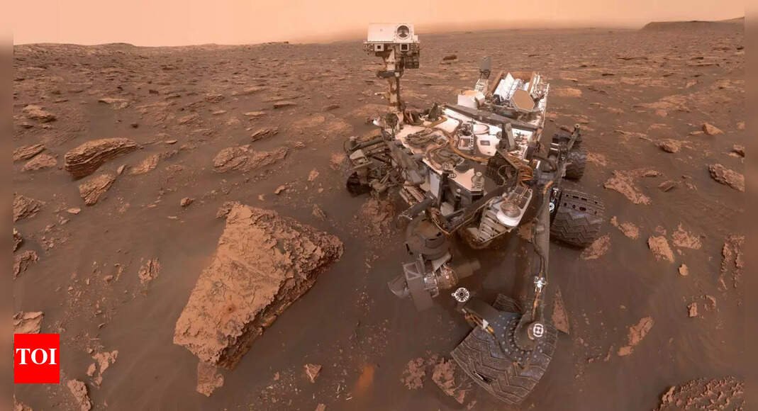 nasa-finds-‘clearest-sign’-yet-of-life-on-mars-in-crater-rock
