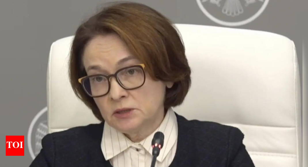 russia’s-central-bank-cuts-interest-rate-to-17%-to-boost-slowing-economy;-deficit-widens,-inflation-rising