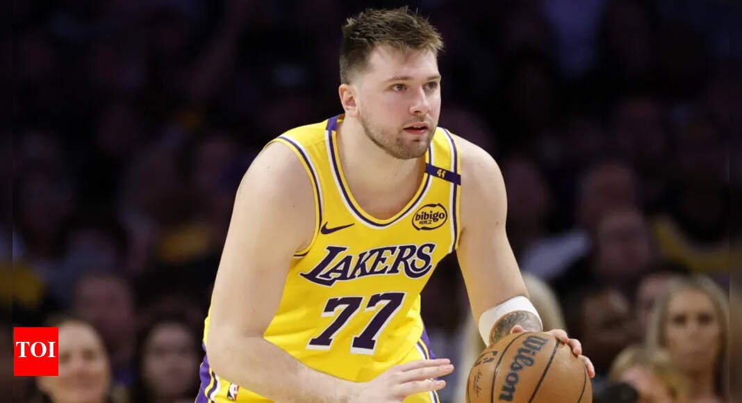luka-doncic-meets-sharapova:-$25m-milestone;-fans-react-to-viral-moment