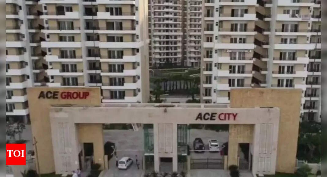 ‘we-don’t-want-to-trouble-you’:-woman-jumps-with-11-yr-old-son-from-13th-floor