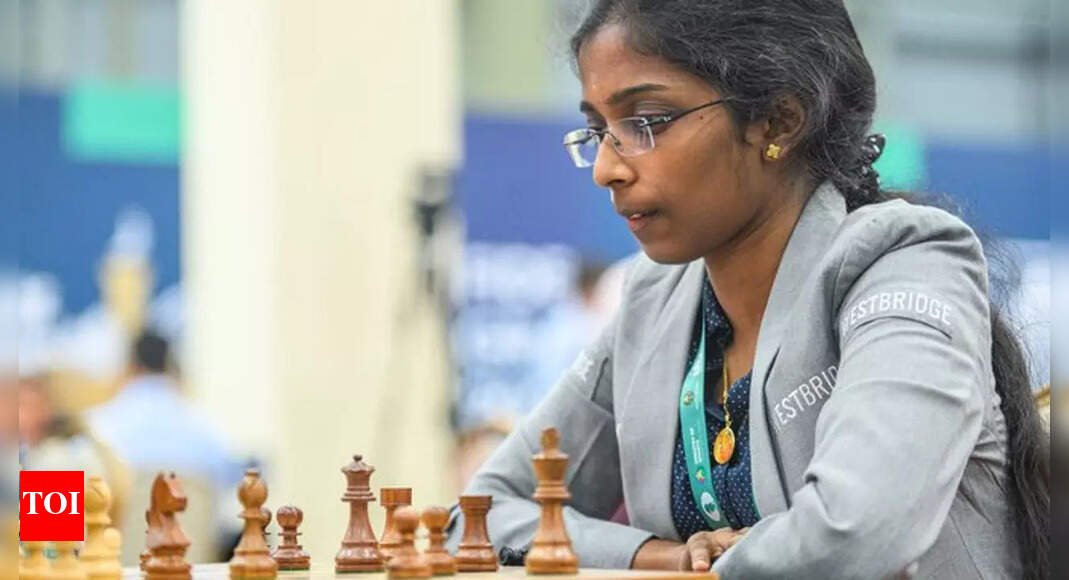 fide-grand-swiss:-vaishali-back-in-joint-lead;-praggnanandhaa-loses