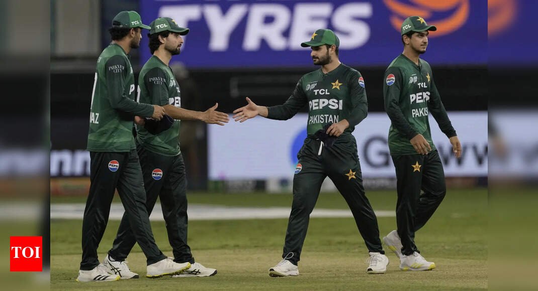 rashid-latif-slams-india’s-handshake-snub:-‘if-it’s-about-pahalgam,-then-fight-a-war,-don’t-bring-it-to-cricket’