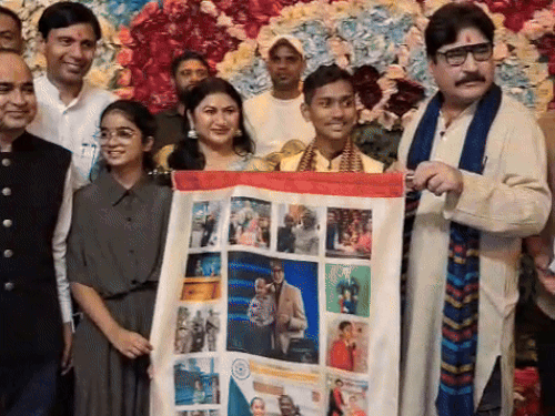 करनाल-के-गूगल-बॉय-का-आशीर्वाद-अलंकरण-समारोह:बॉलीवुड-एक्टर-यशपाल-शर्मा-हुए-शामिल;-इंग्लैंड-की-ऑक्सफोर्ड-यूनिवर्सिटी-में-पढ़ाई-करेगा कौटिल्य