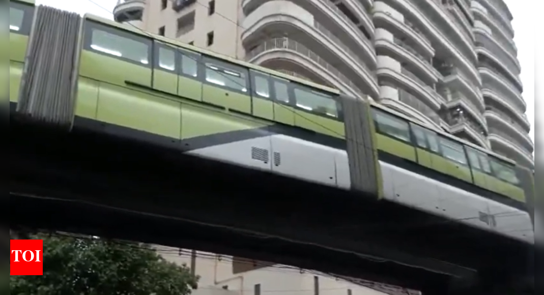passengers-stranded-mid-journey:-mumbai-monorail-comes-to-a-halt-in-wadala;-power-glitch-suspected