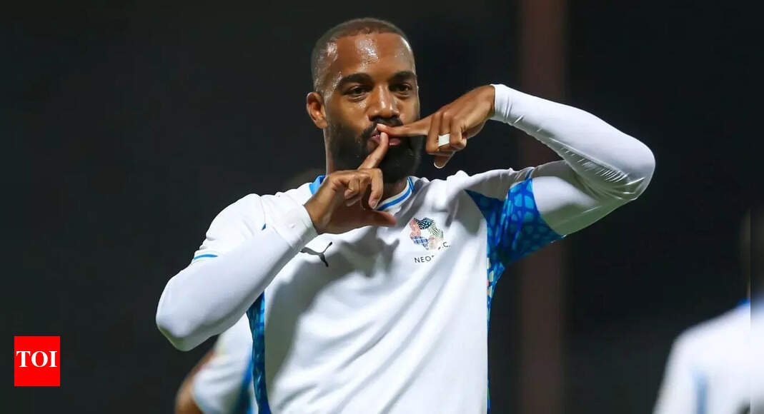 roshn-saudi-league-matchweek-2:-mane-and-lacazette-shine-in-winning-displays,-al-nassr-stays-on-top