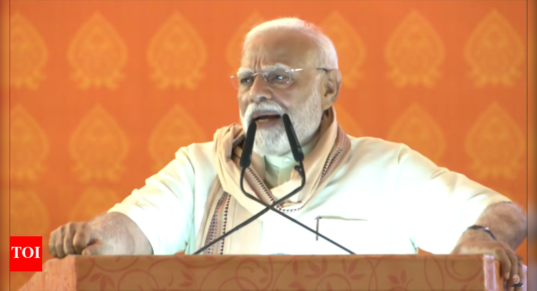 ‘hellbent-on-insulting-bihar’:-pm-modi-attacks-congress-over-‘bidi’-post