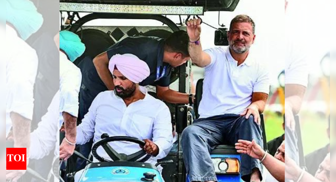 6-days-after-pm’s-tour,-rahul-visits-flood-hit-punjab