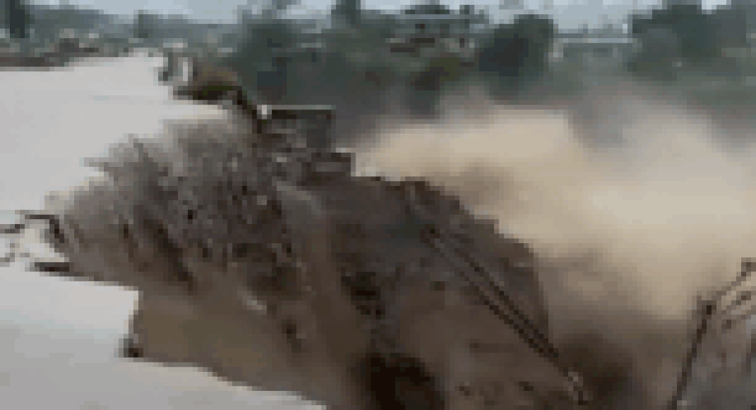 dehradun-cloudburst:-scary-visuals-of-flash-floods-emerge