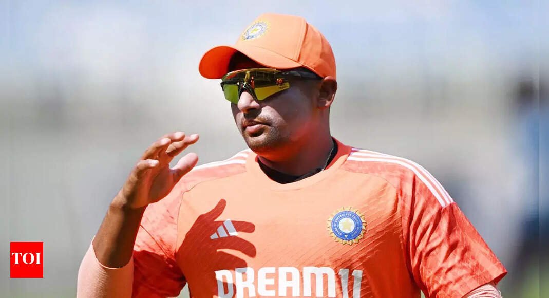 sarfaraz-khan-posts-topless-photo,-internet-goes-wild-–-see-pic