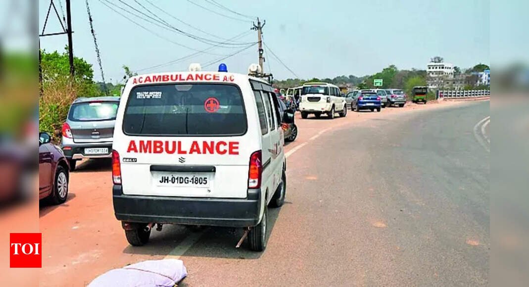 1-die,-9-injured-as-truck-hits-pilgrims’-bus-from-mp-on-kaimur-national-highway