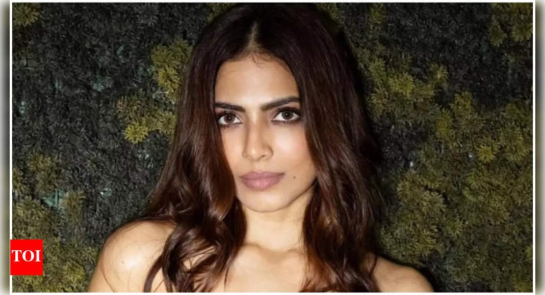 malavika-mohanan-reveals-she-doesn’t-want-to-do-hindi-films-for-the-sake-of-it:-‘they-don’t-excite-me’
