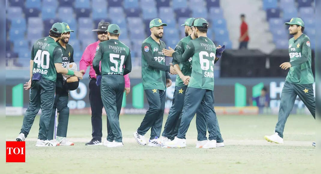another-controversy-erupts!-pakistan-cancel-press-conference-ahead-of-must-win-uae-clash