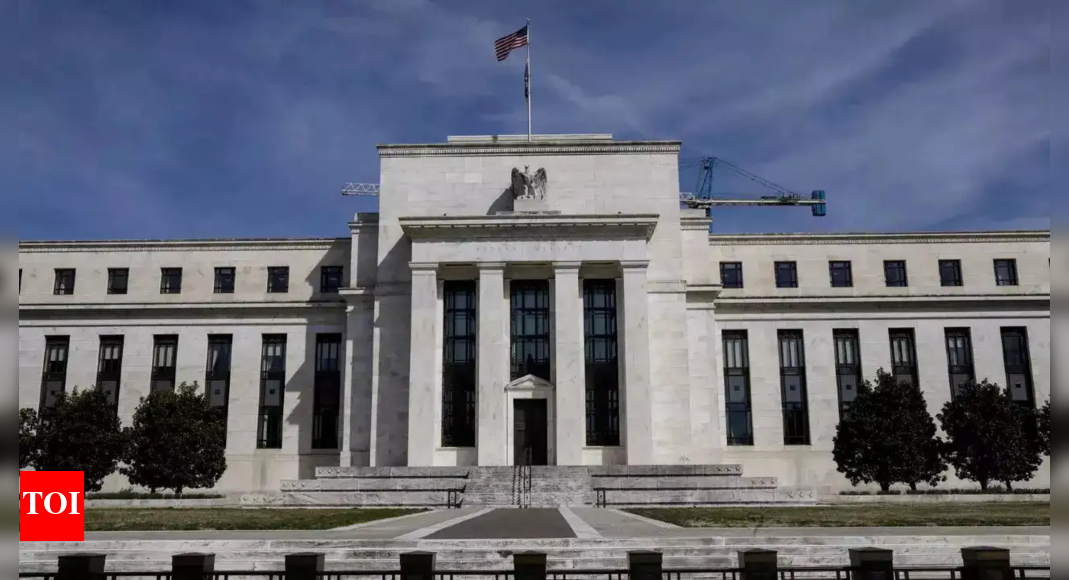 us-fed-meeting-begins:-trump-aide-stephen-miran-sworn-in-as-governor,-jerome-powell-under-pressure-as-rate-cut-expected