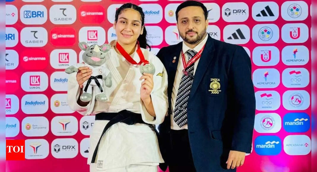 ishroop-narang-wins-silver-at-junior-asian-judo-championship