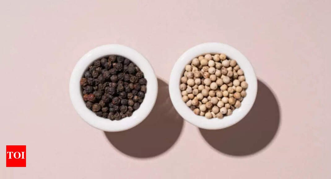 black-pepper-vs-white-pepper:-unique-health-benefits-and-how-to-use-them-differently