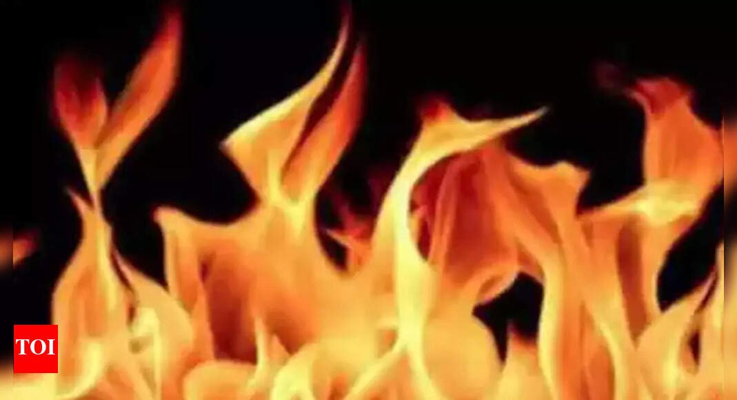 two-workers-killed,-five-injured-in-tamil-nadu-fireworks-unit-blast