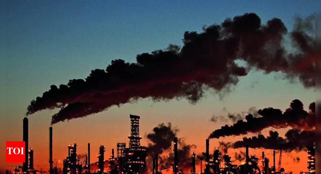 emissions-from-power-sector-down-1%-year-on-year-in-first-half-of-2025,-says-study