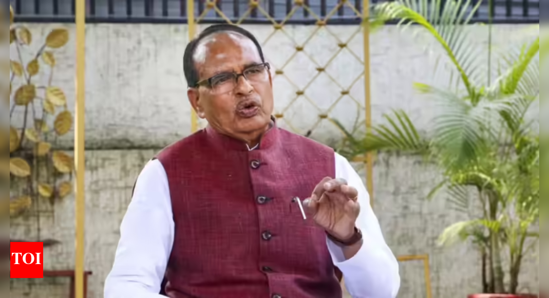 how-to-effectively-pass-on-gst-benefits-to-farmers?-agri-min-to-deliberate-today