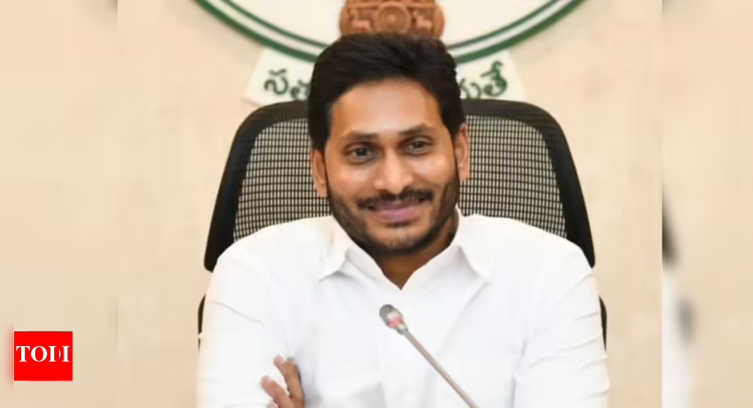 rs-3,500-crore-ap-liquor-‘scam’:-20-places-in-4-states,-delhi-ncr-searched