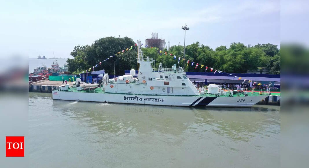 indian-coast-guard-ship-adamya-commissioned-at-paradip-port