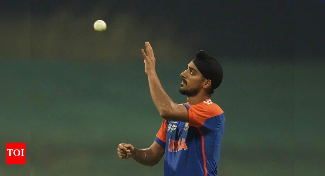 new-record!-arshdeep-singh-creates-history,-becomes-first-indian-bowler-to-…