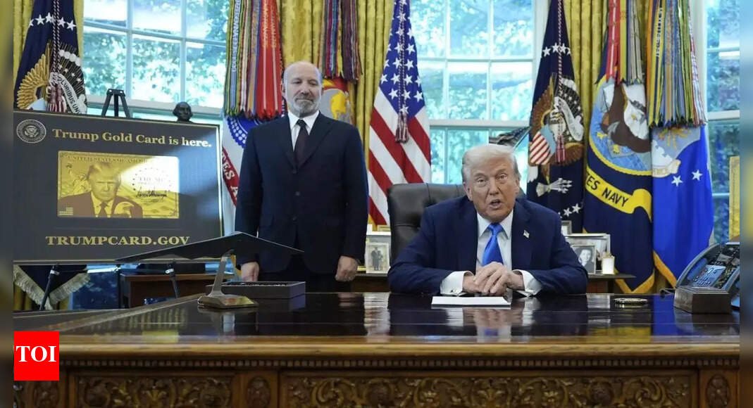 what-trump-gold-card-looks-like?-how-it-differs-from-corporate-gold-&-platinum