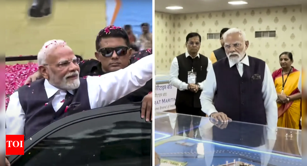 ‘samudra-se-samriddhi’:-pm-modi-holds-roadshow-in-gujarat;-inaugurates-projects-worth-rs-34,200-crore