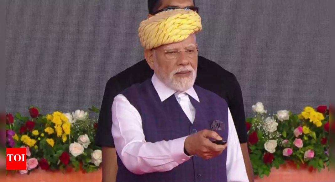 ‘main-enemy-of-india-is-dependence-on-other-nations’:-pm-modi’s-‘atmanirbhar’-push-amid-trump-tariffs;-calls-it-‘medicine’