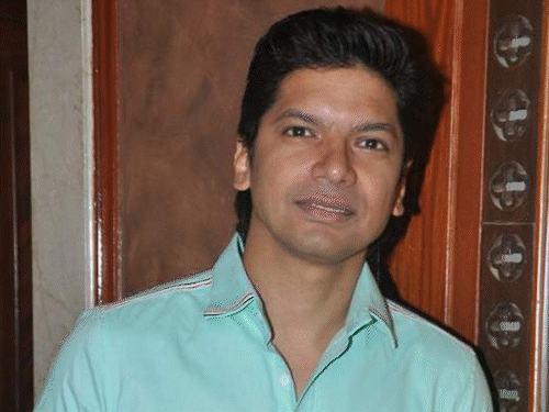 सिंगर-शान-ने-जुबिन-गर्ग-को-दी-श्रद्धांजलि:दिवंगत-गायक-को-याद-करते-हुए-कार्यक्रम-में-गाना-‘ये-जीवन-है’-गाया